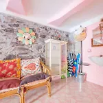 ゲストハウス La Casa A Colori リーパリ