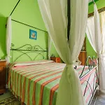 ゲストハウス La Casa A Colori リーパリ